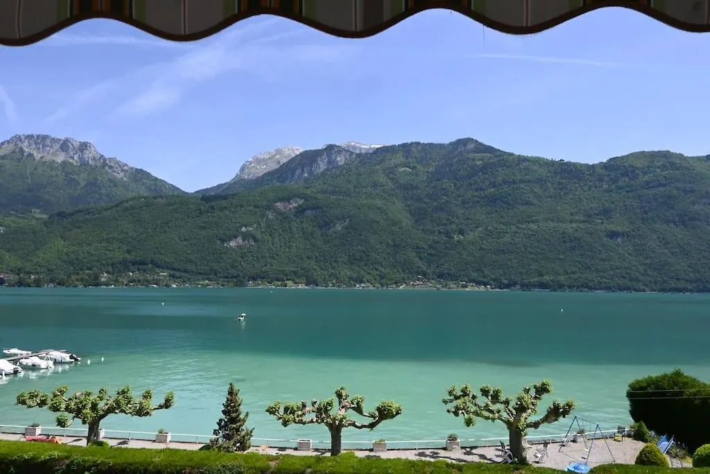 Coconlagon Serenite Au Lac D'Annecy Doussard